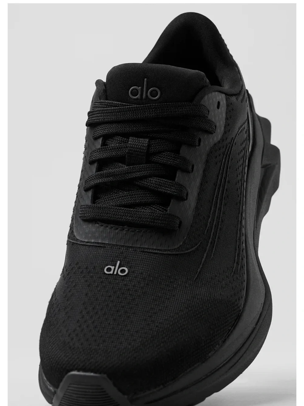 ALO Yoga Men's Black Athletic Sneakers NEVER WORN BRAND NEW NO BOX